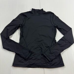 578. Women’s lululemon athletica Black Long Sleeve Tee (6)